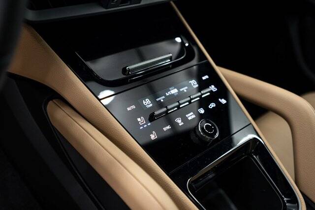 2026 Cayenne picture #15
