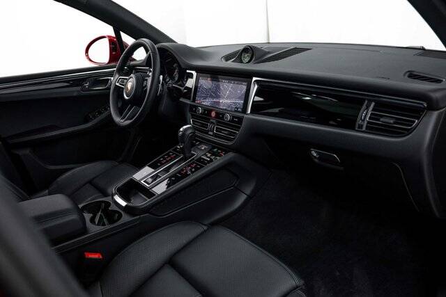 2026 Macan picture #14