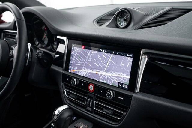 2026 Macan picture #15