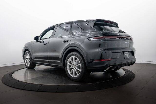 2026 Cayenne picture #3