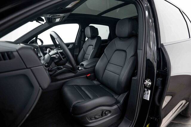 2026 Cayenne picture #5