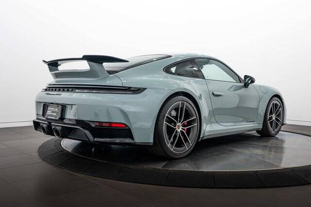 2026 911 Carrera GTS picture #7