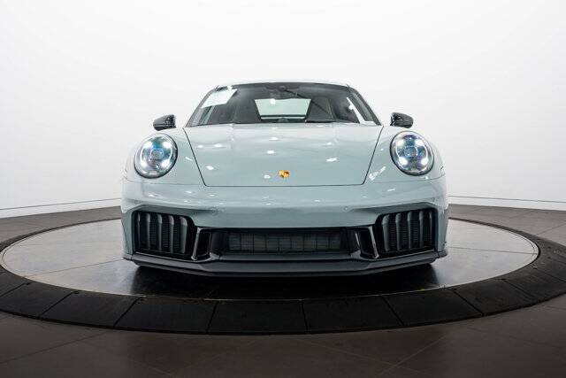2026 911 Carrera GTS picture #10