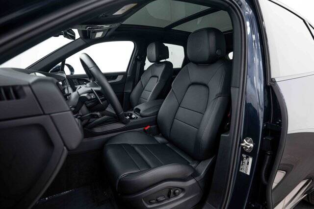 2026 Cayenne picture #5