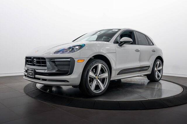 2026 Macan picture #1