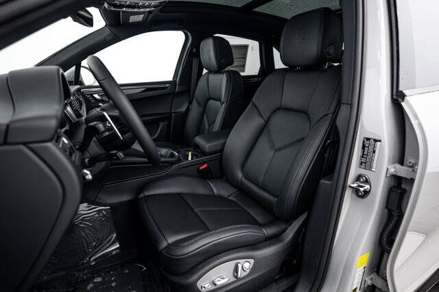 2026 Macan picture #5