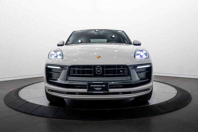 2026 Macan picture #10