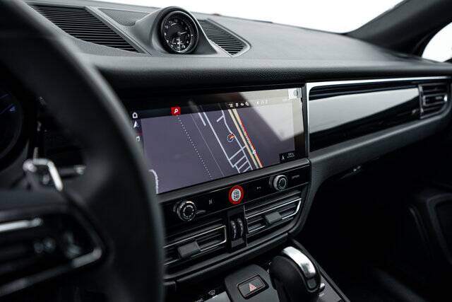 2026 Macan picture #14
