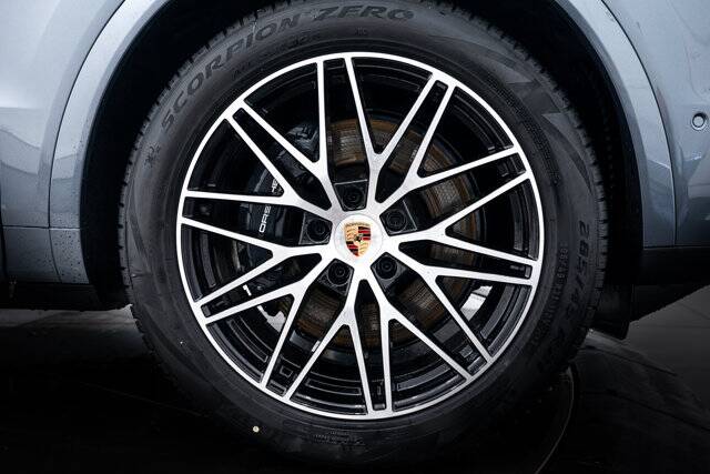 2026 Cayenne picture #11