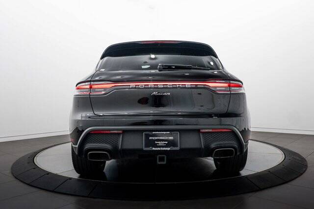 2024 Macan picture #6