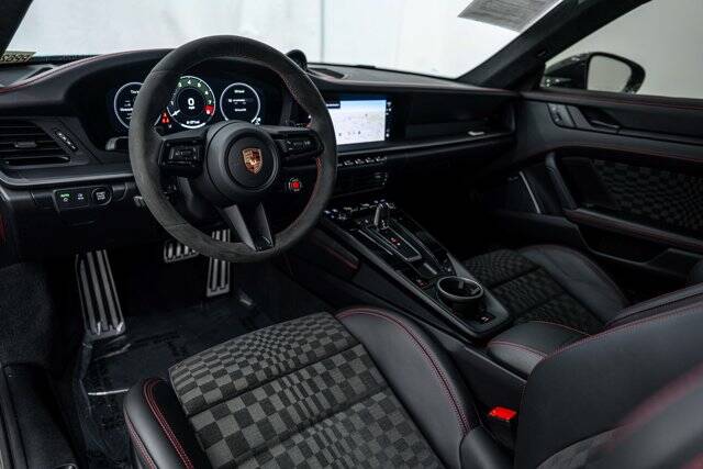 2026 911 Carrera 4S picture #4
