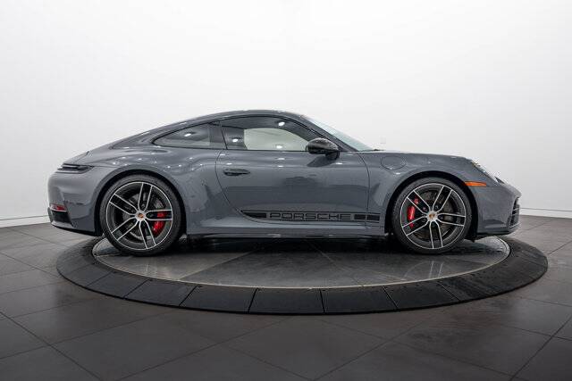 2026 911 Carrera 4S picture #8