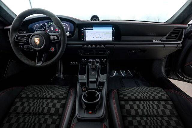 2026 911 Carrera 4S picture #13