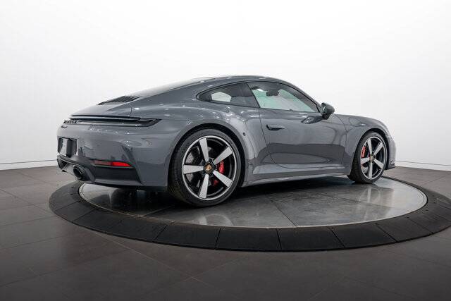 2025 911 Carrera S picture #7