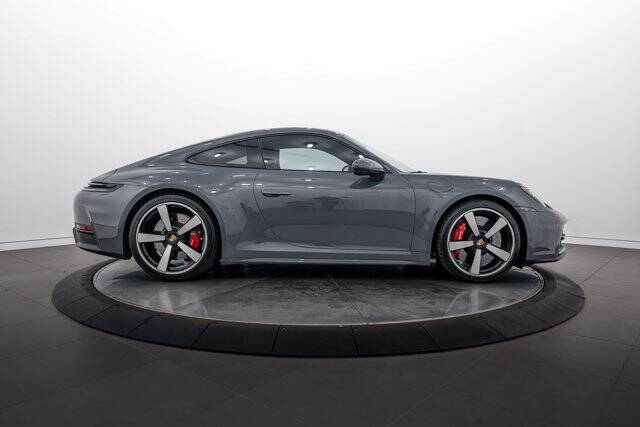 2025 911 Carrera S picture #8