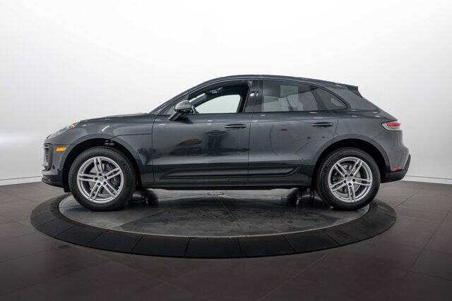 2026 Macan picture #2
