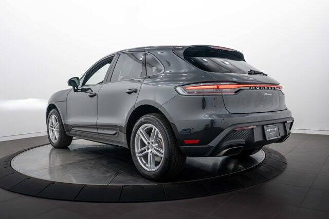 2026 Macan picture #3