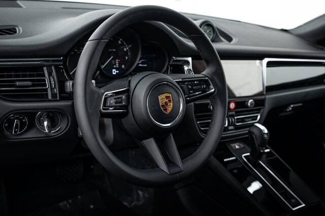 2026 Macan picture #14