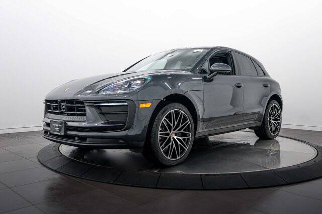 2026 Macan picture #1