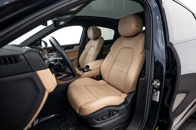 2024 Cayenne E-Hybrid Coupe picture #5