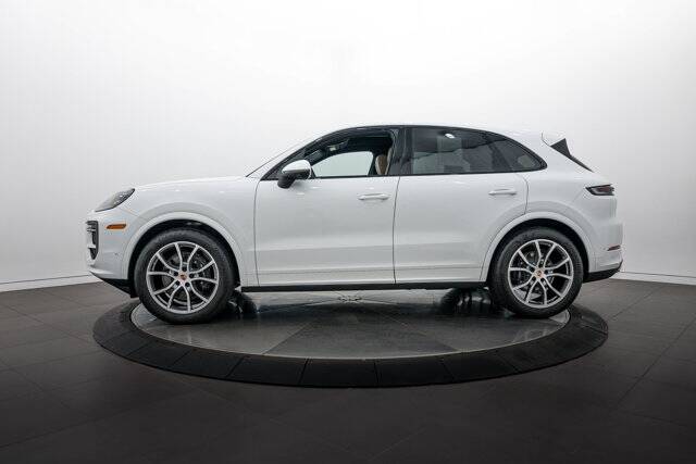 2026 Cayenne picture #2