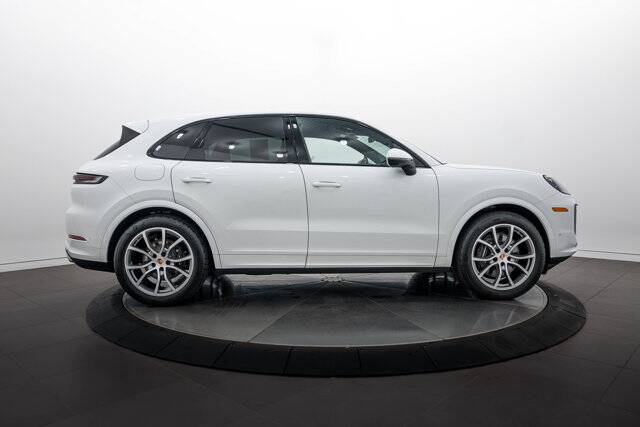 2026 Cayenne picture #8