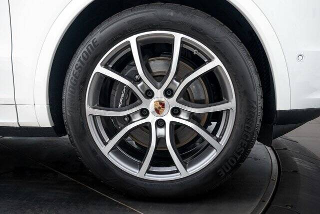 2026 Cayenne picture #11