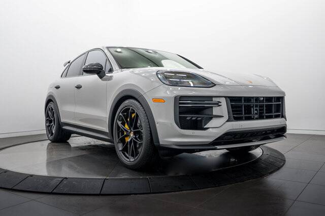 2025 Cayenne Turbo GT picture #9