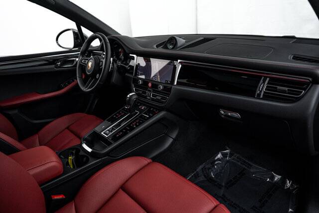 2026 Macan T picture #12