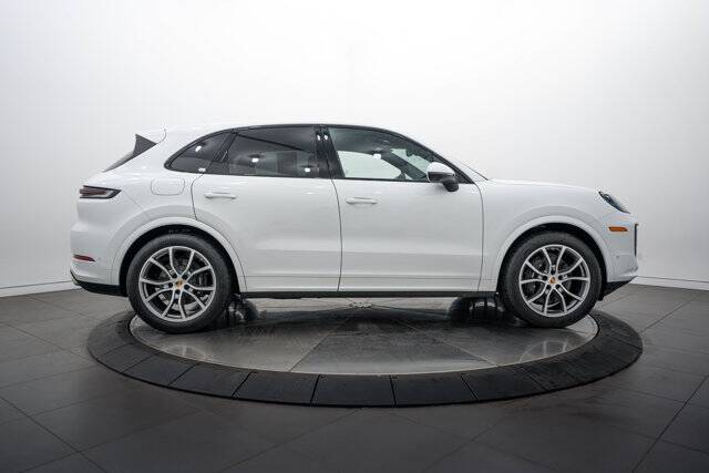 2026 Cayenne picture #8