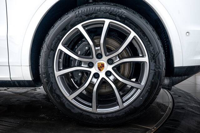 2026 Cayenne picture #11