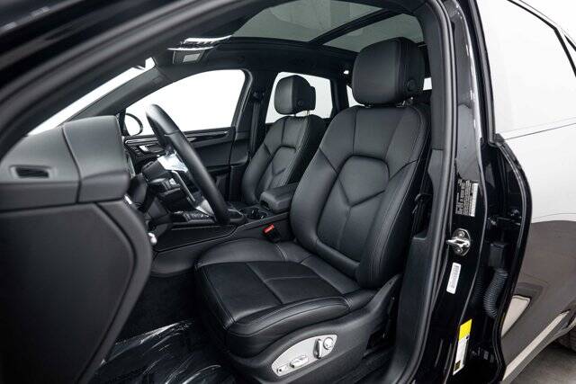 2021 Macan picture #5