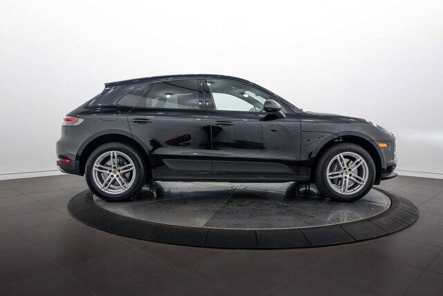 2021 Macan picture #8