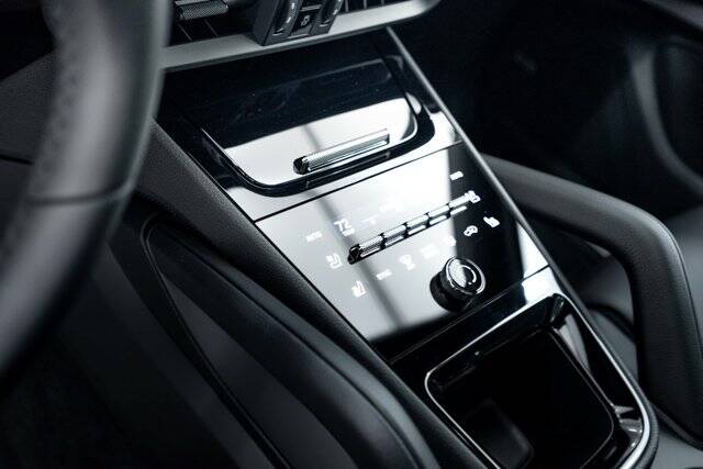 2026 Cayenne Coupe picture #14