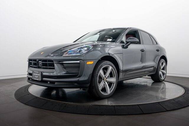 2026 Macan picture #1