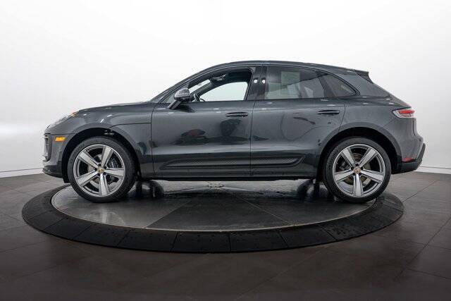 2026 Macan picture #2
