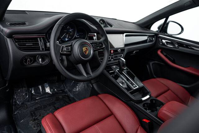 2026 Macan picture #4