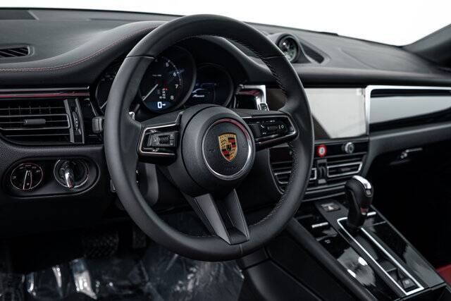 2026 Macan picture #14