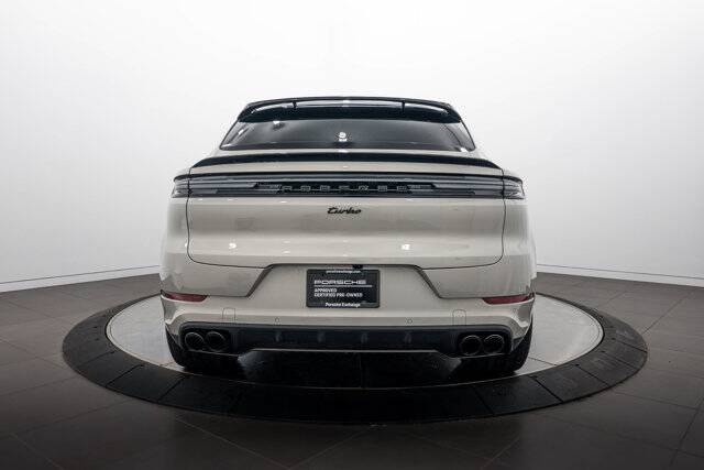 2025 Cayenne Turbo E-Hybrid picture #6