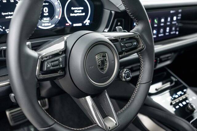 2025 Cayenne Turbo E-Hybrid picture #14