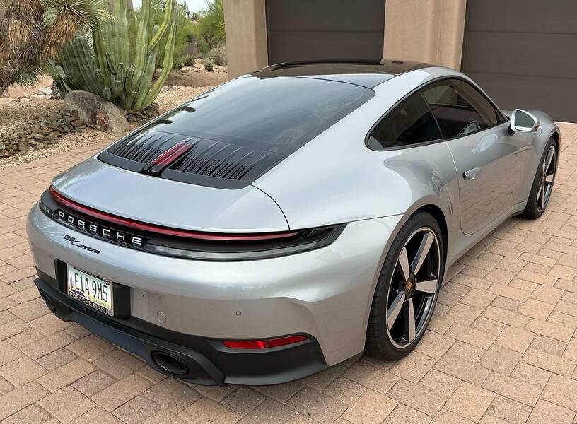 2025 Porsche 911 Carrera picture #3