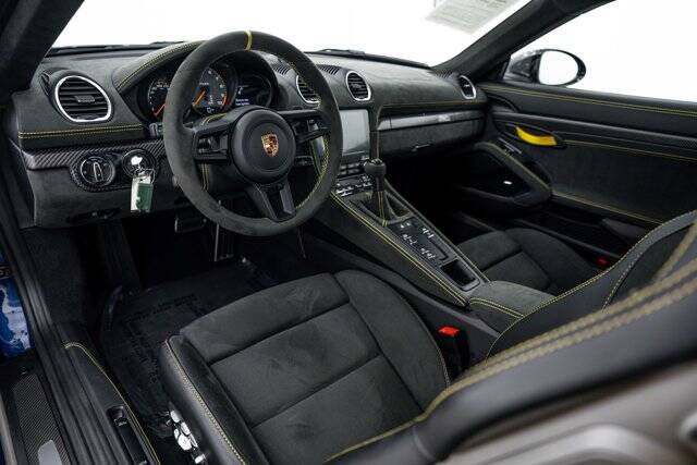 2025 718 Cayman GT4 RS picture #4