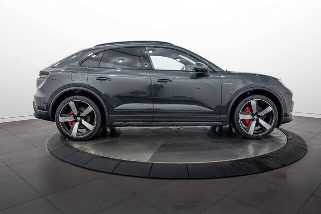 2025 Macan Electric 4S picture #6