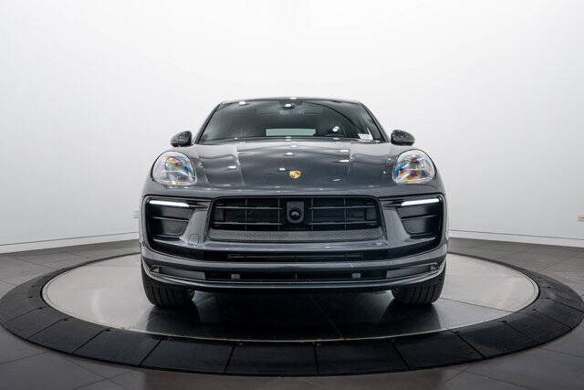 2024 Macan picture #10