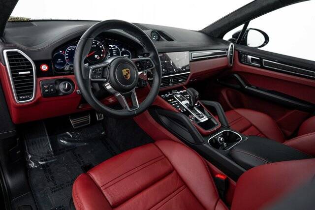 2022 Cayenne GTS picture #4