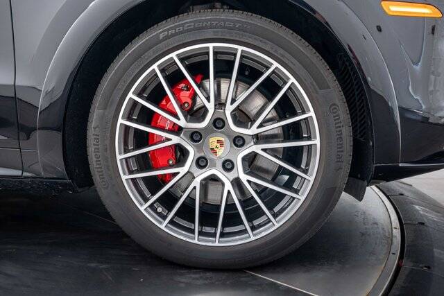 2022 Cayenne GTS picture #11
