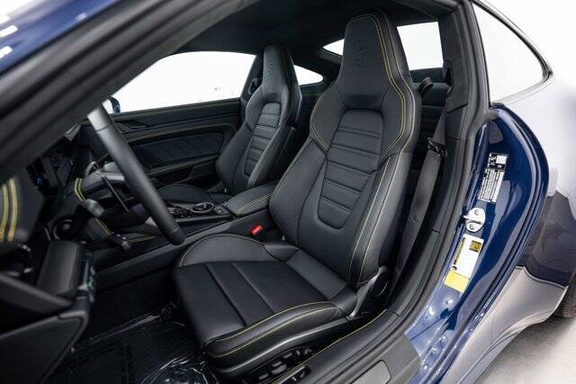 2026 911 Carrera 4 GTS picture #5