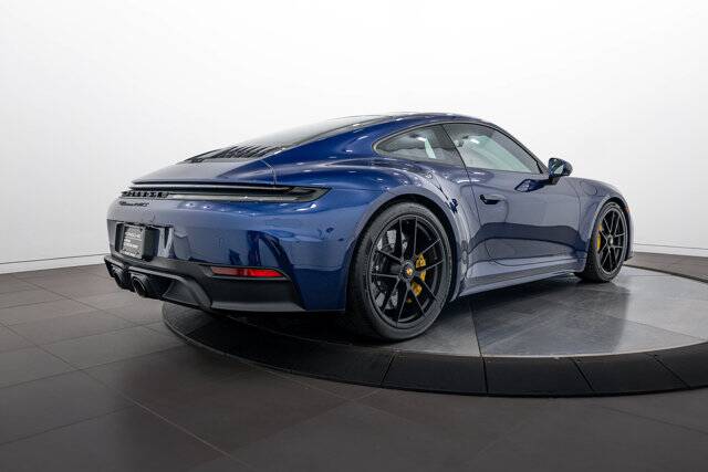 2026 911 Carrera 4 GTS picture #7