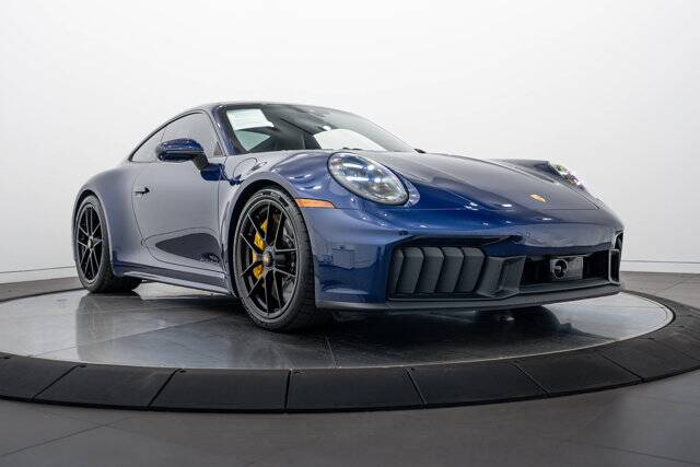 2026 911 Carrera 4 GTS picture #9