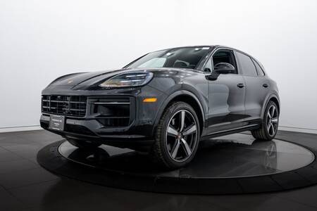 2025 Cayenne picture #1